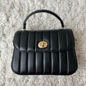 Classic Coach Black Bag / gold  shoulder strap included!